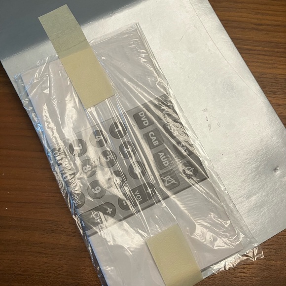 Living Solutions Colossal Universal TV VCR DVD AUDIO CABLE XL Remote Control Red - Picture 7 of 13